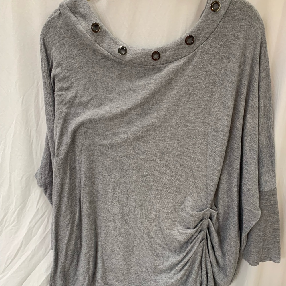Frank Lyman Sweater